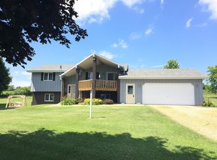N1405 Guhl Rd, Fremont, WI 54940