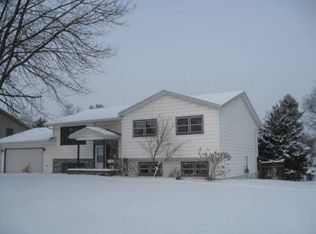 203 W Ferner St, Marshalltown, IA 50158