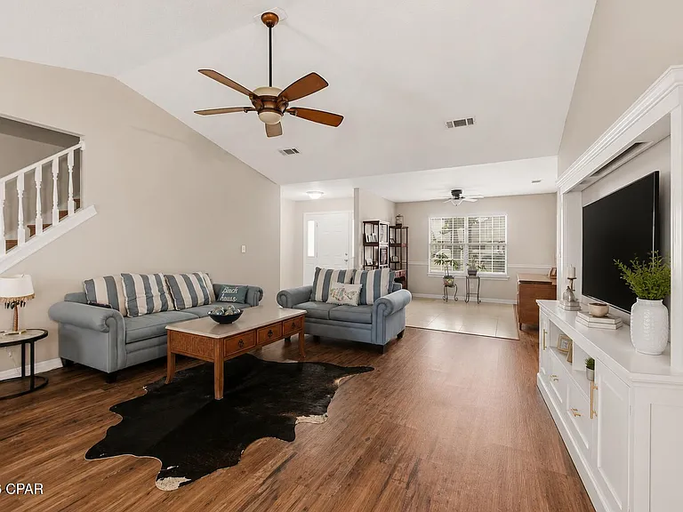 855 Mande Ct — Photo 12