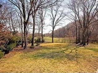 105 Mildred Ter, Clark, NJ 07066
