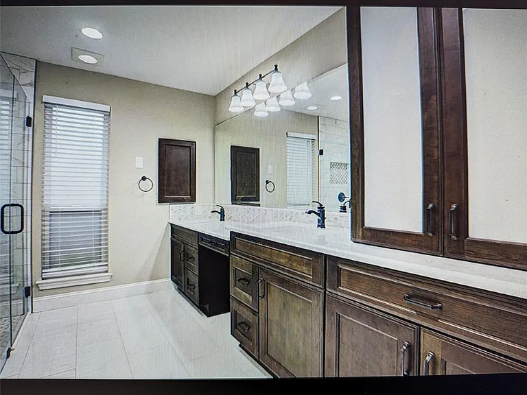 2826 Edgewood Dr — Photo 9