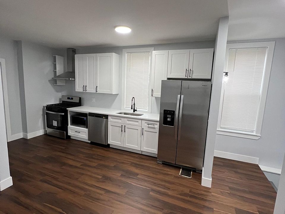 1st image of 930 N Richmond St Unit 1R