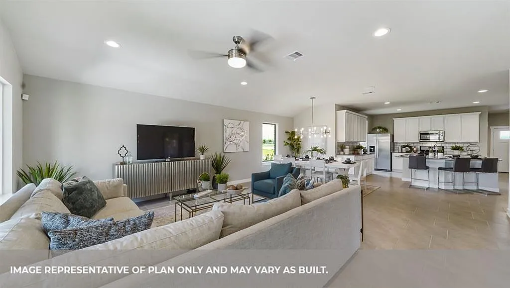 4 bed, 2.0 bath, 2067 sqft, $2,450 — Photo 3