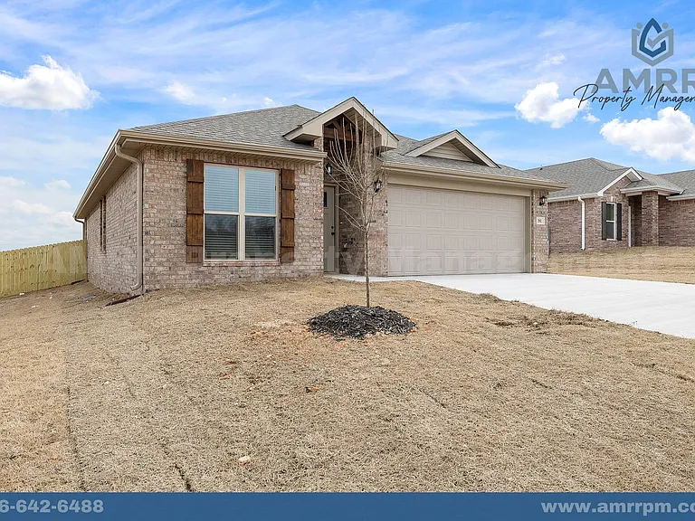 202 SW Vanessa St — Photo 3