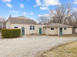 8621 Us Highway 12, Richmond, IL 60071