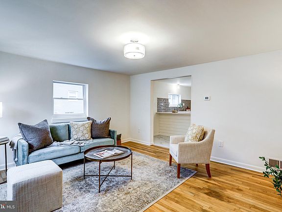 3rd image of 4408 Miller Dr