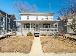 321 E 2nd St, El Paso, IL 61738