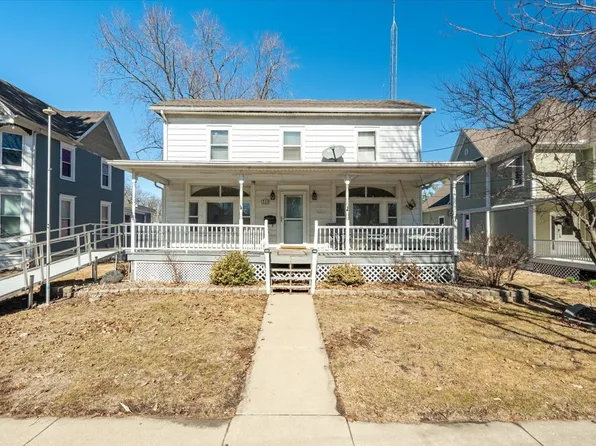 321 E 2nd St, El Paso, IL 61738