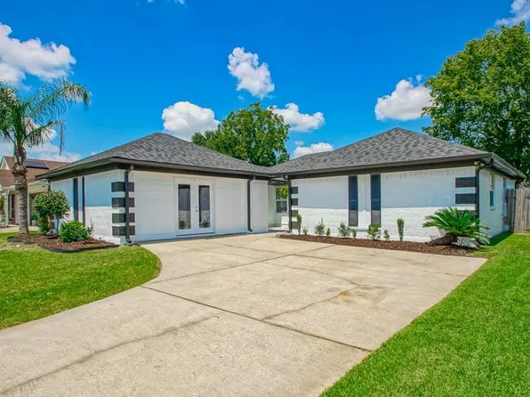 2213 Breckenridge Dr, Harvey, LA 70058