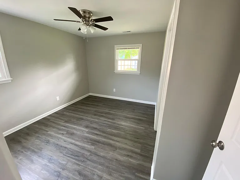 219 Eldorado Ave — Photo 13