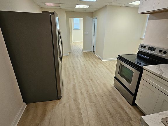 2nd image of 6049 N Talman Ave #Gd
