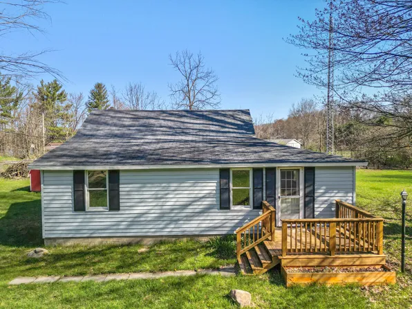 9080 Roosevelt Rd, Holton, MI 49425