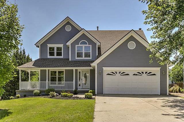1st image of 1529 Canterbury Ln