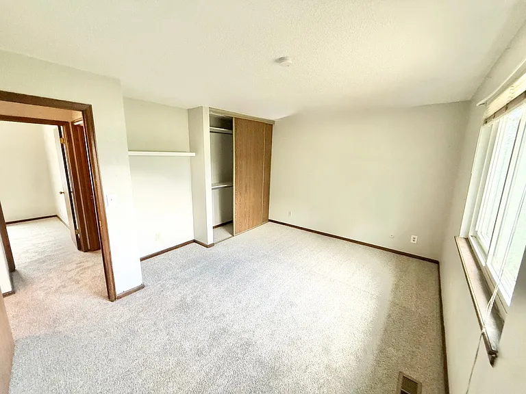 6515 Flintridge Dr — Photo 15