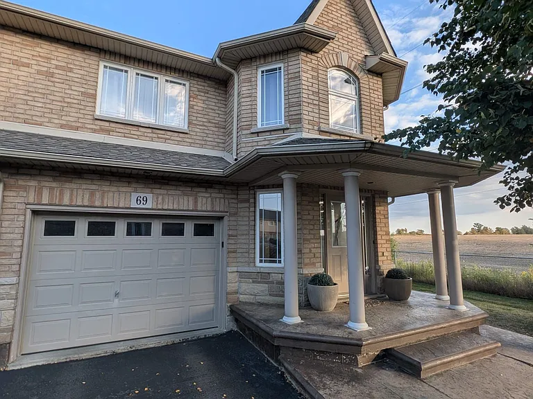 69 Periwinkle Dr — Photo 1