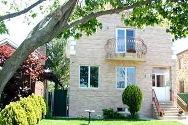 Sold by RE Home Corp | media 3