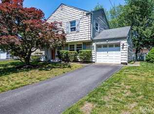 8 Meyer Rd, Edison, NJ 08817