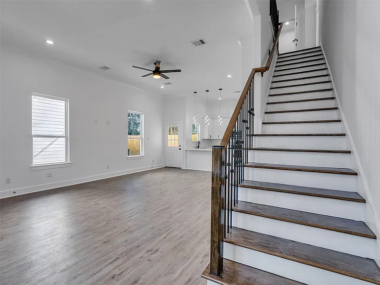 5128 Clover St #B — Photo 6