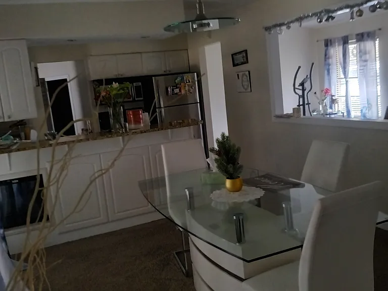 320 Tangerine St — Photo 1