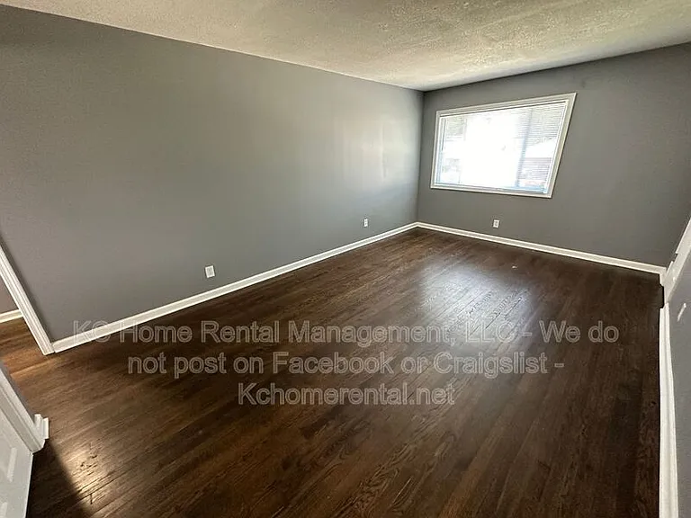 3124 N 55th St #B — Photo 12
