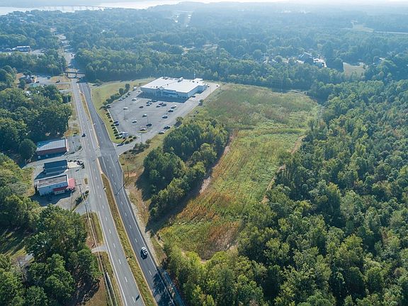 3rd image of 10 Acres Hwy #58
