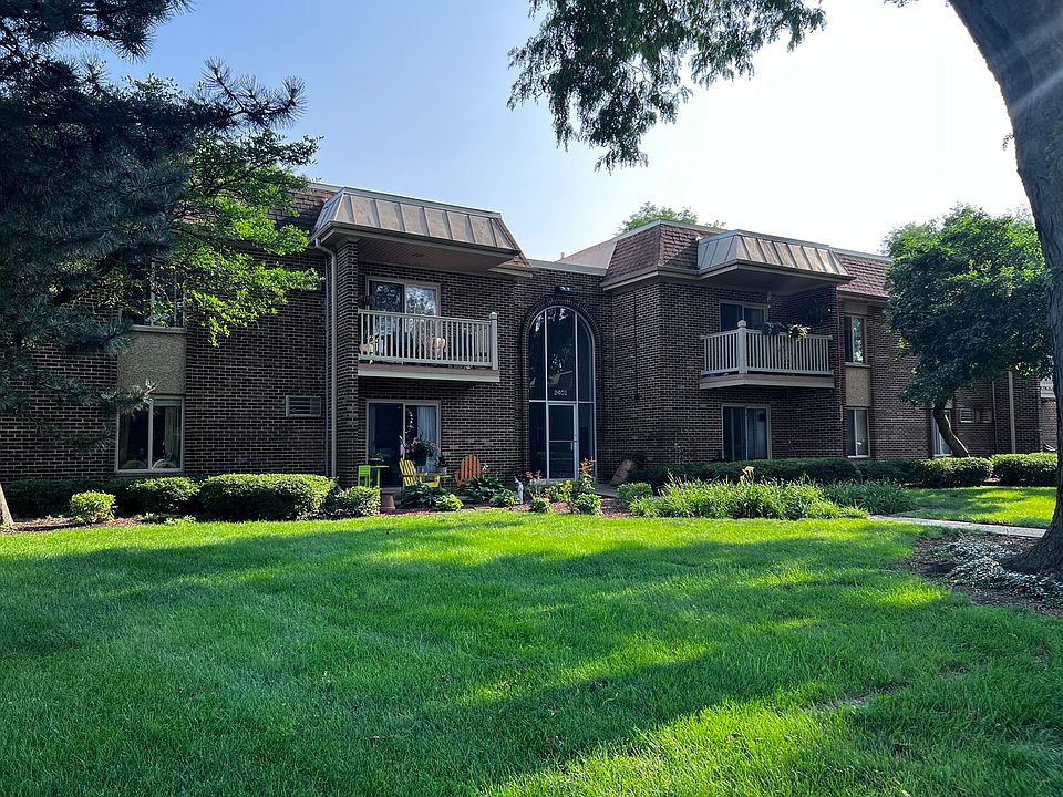 1st image of 2402 N Kennicott Dr APT 1C