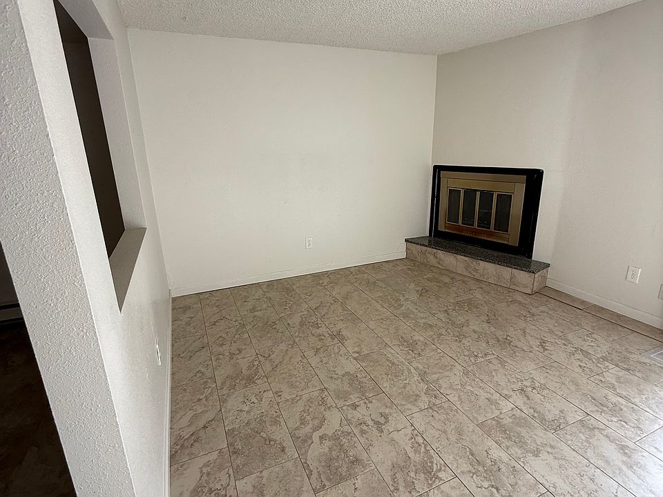 1st image of 18220 W 3rd Pl #4