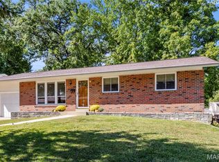 2311 Rosegarden Dr, Saint Louis, MO 63125
