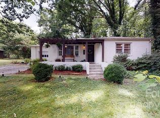 1901 Pisgah Dr, Hendersonville, NC 28791