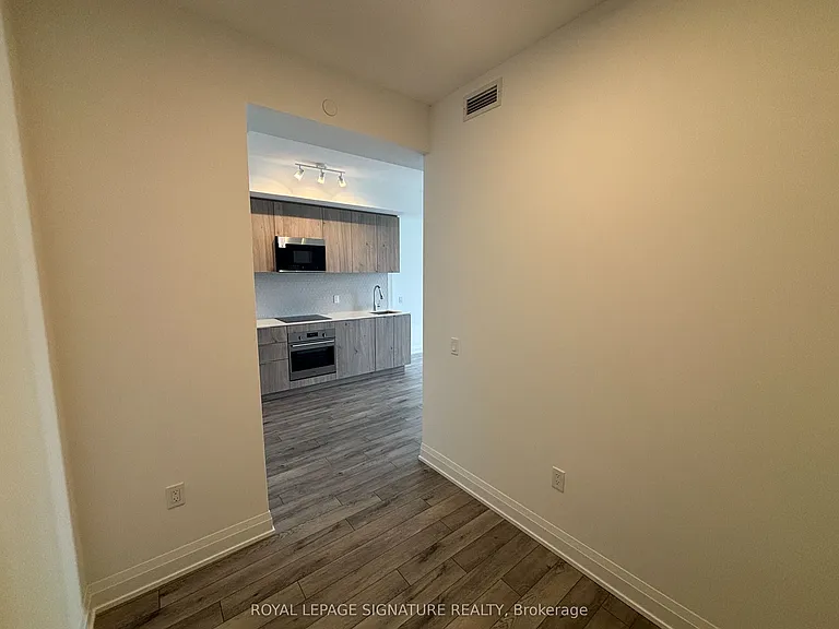 15 Skyridge Dr #2003 — Photo 9