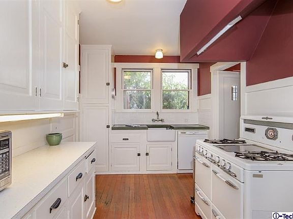 5th image of 609 S Hudson Ave