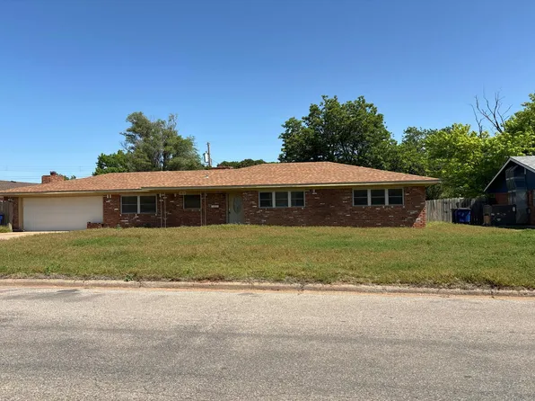 1814 Maple St, Alva, OK 73717