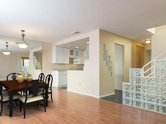 4th image of 14153 Peachtree Ln