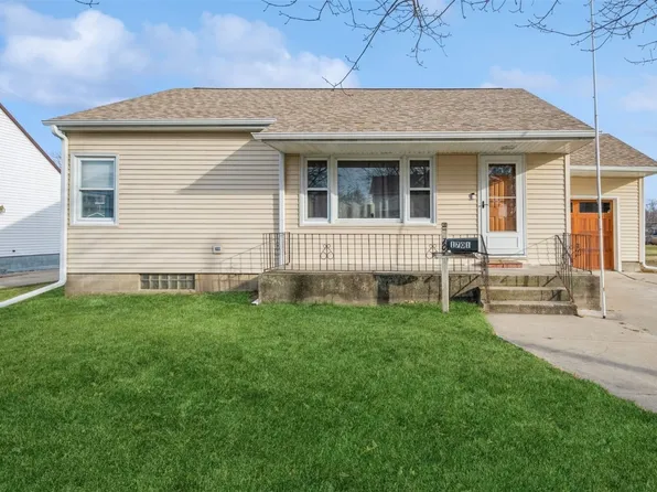 1701 9th Ave, Belle Plaine, IA 52208