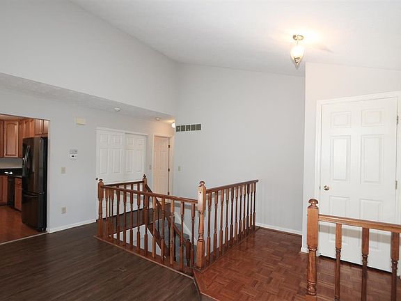 5th image of 10815 Fallsington Ct
