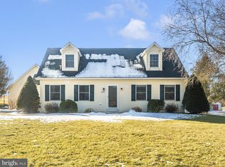 8976 Mentzer Gap Rd, Waynesboro, PA 17268