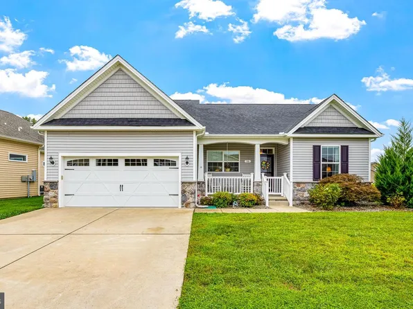 16 Lexie Ct, Dover, DE 19904