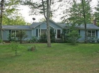 667 Browns Ridge Rd, Wolfeboro, NH 03894