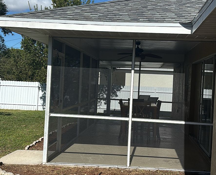 1st image of 624 SE 1st Pl