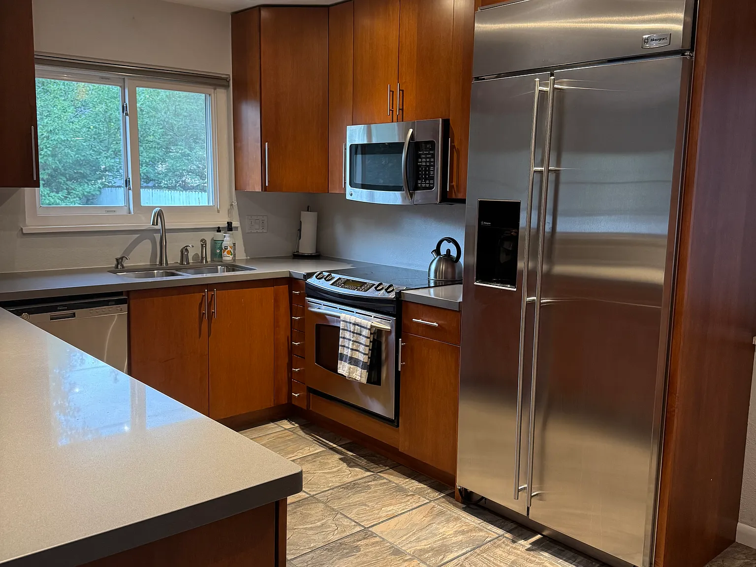 3250 Emerson Ave — Photo 3