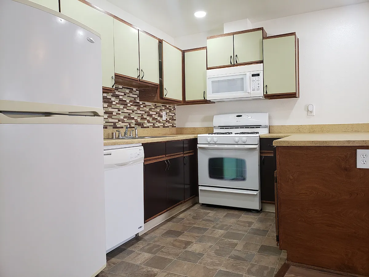 2 bed, $2,095 — Photo 4