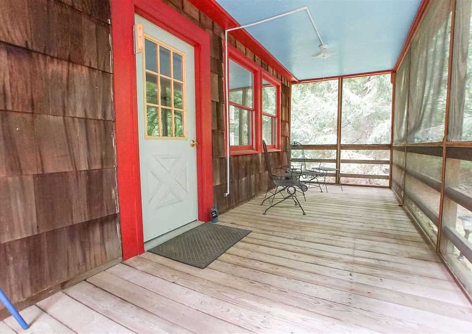 1st image of 285 Dogwood Dr