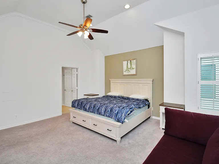 1019 Marconi St — Photo 13