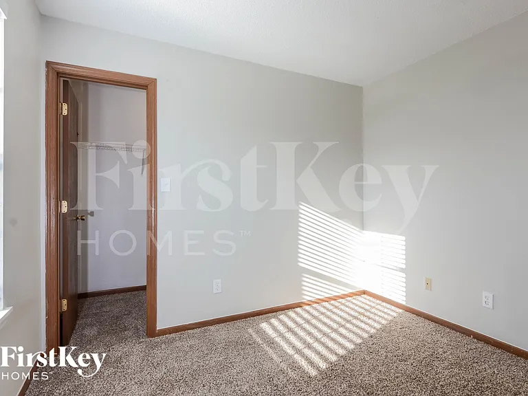 5355 Milhouse Rd — Photo 16