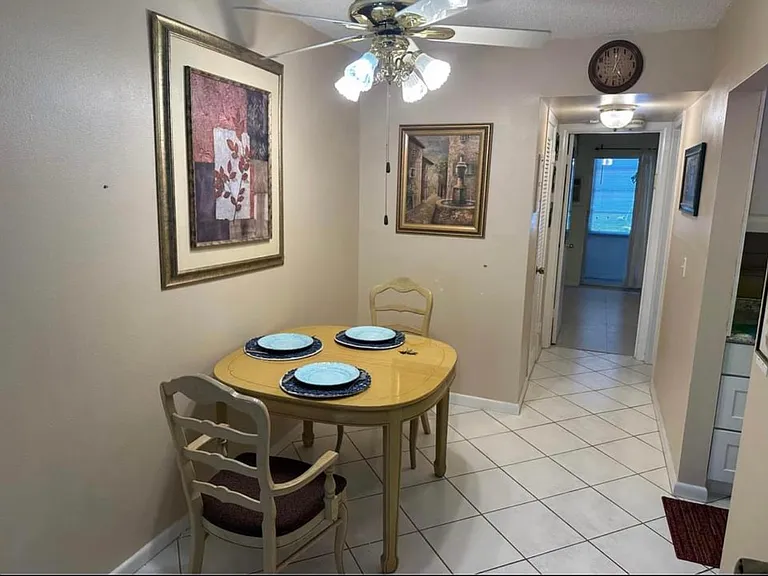 30 Westbury B #30 — Photo 8