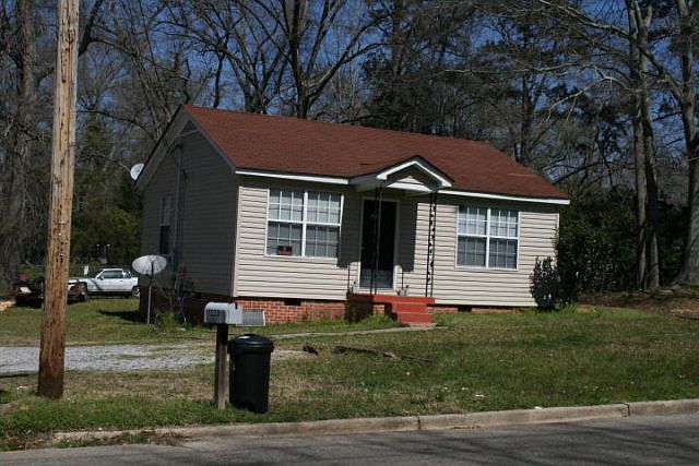 2nd image of 1223 W 10th St