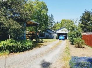 91491 Spaw Ln, Coos Bay, OR