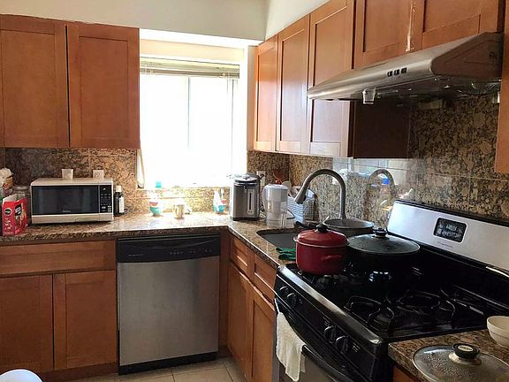 4th image of 141-05 Cherry Ave Unit 6F