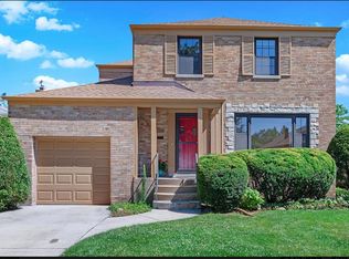 5234 Cleveland St, Skokie, IL 60077