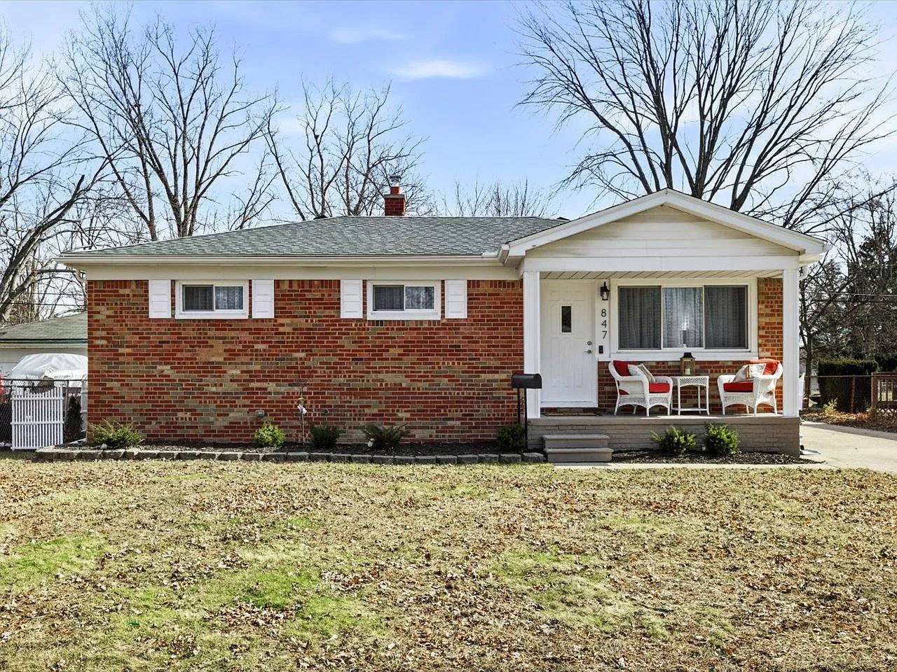 847 Carolina photo 1